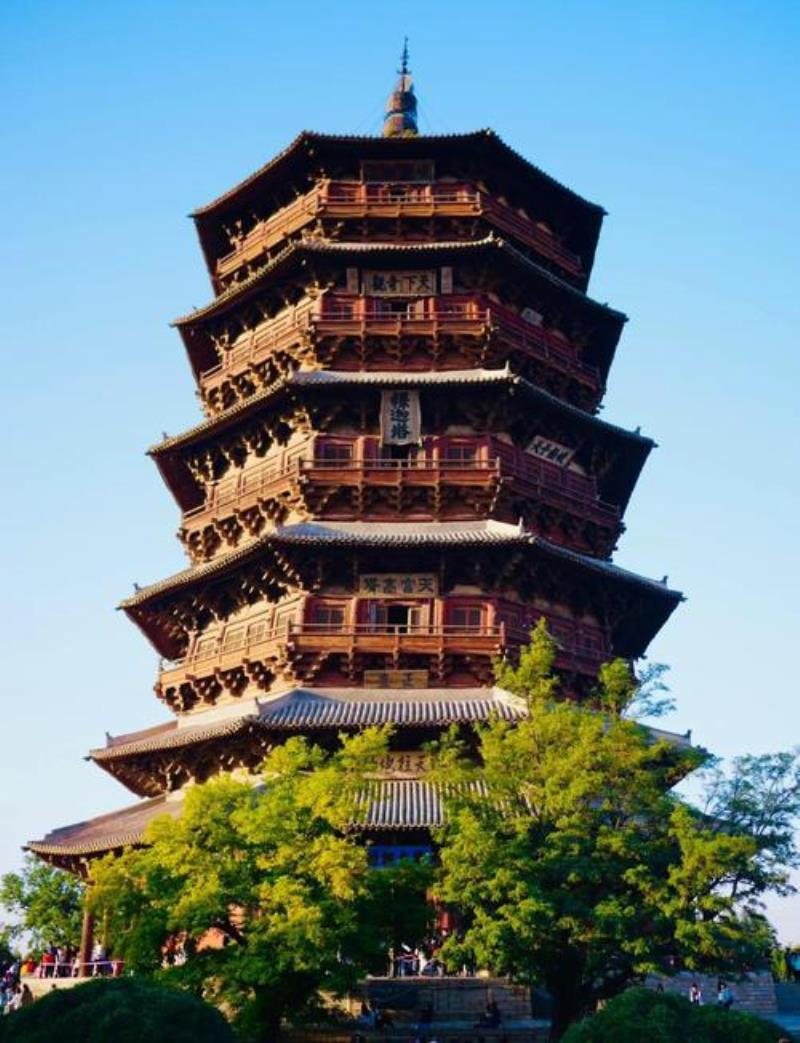 应县木塔：不用一根铁钉的建筑奇观