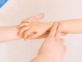 小儿病毒性心肌炎按摩